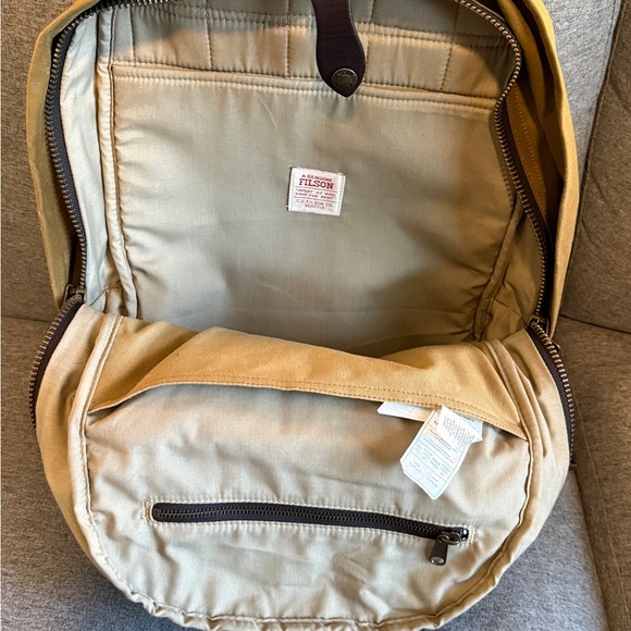 Filson Journeyman Tan - Picture 3 of 9